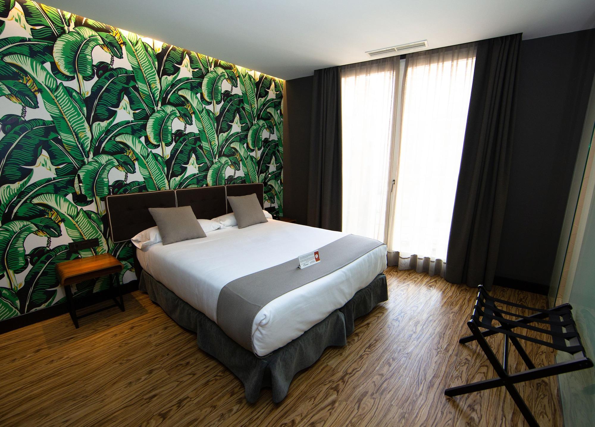 Malaga Premium Hotel Экстерьер фото