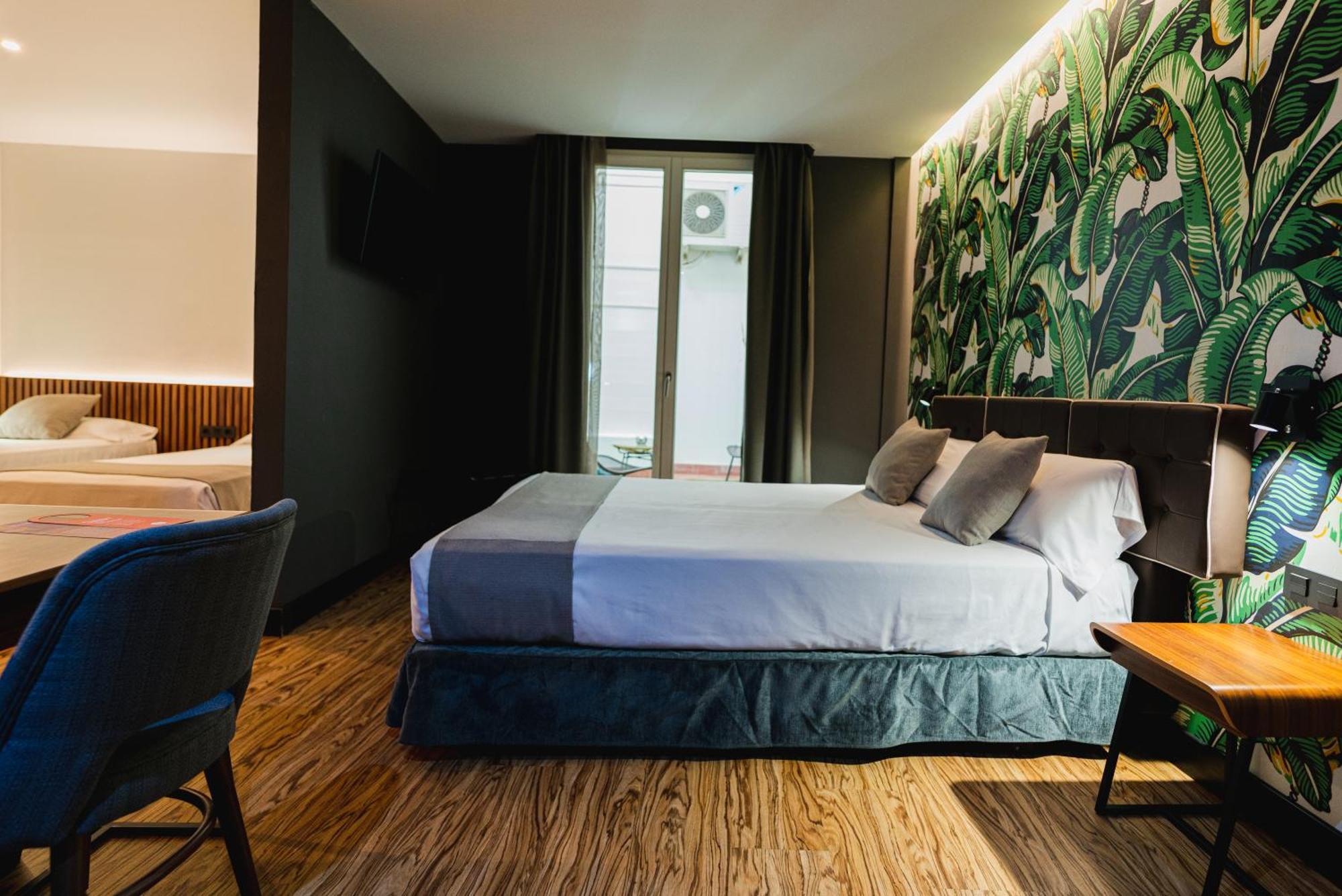 Malaga Premium Hotel Экстерьер фото