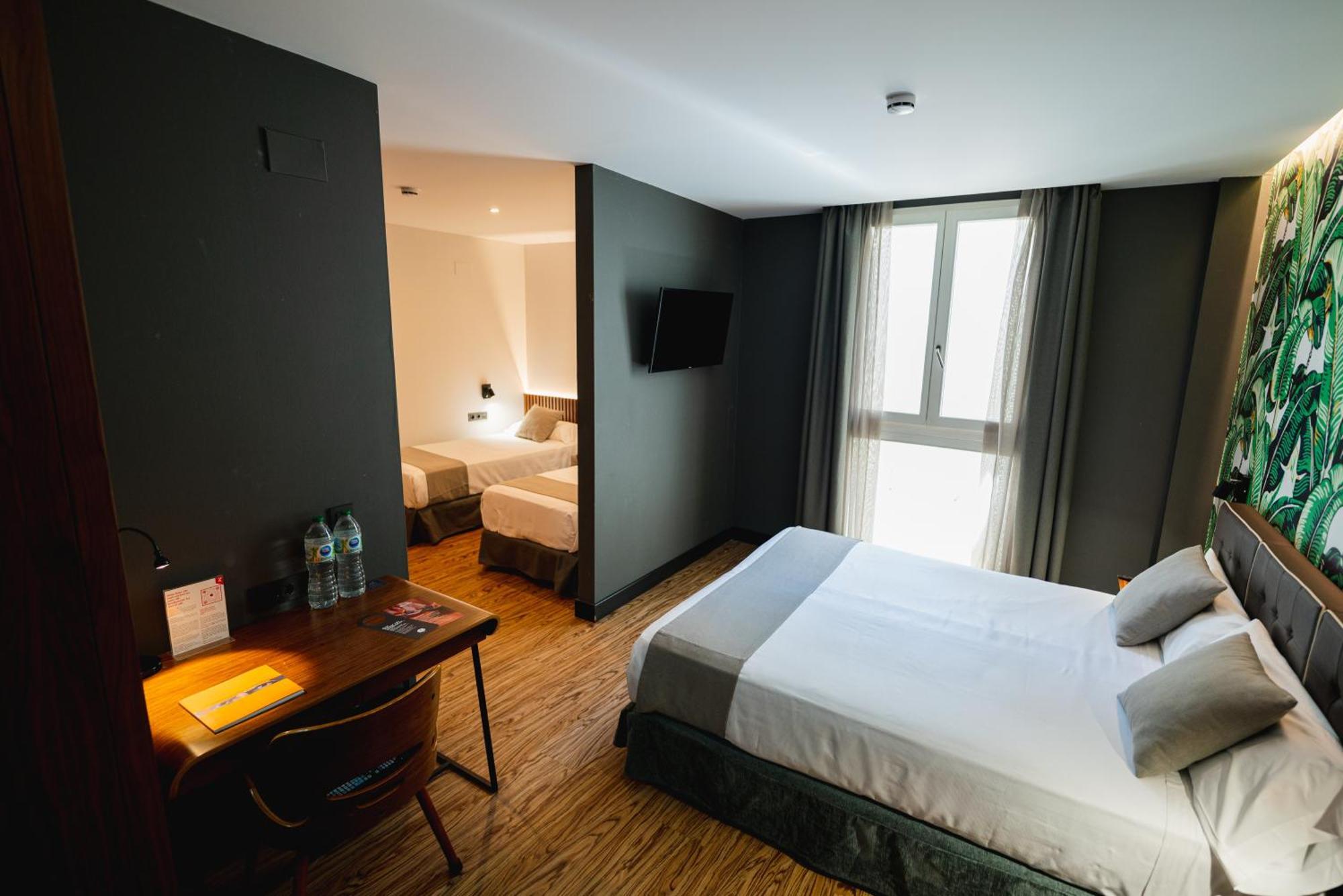 Malaga Premium Hotel Экстерьер фото