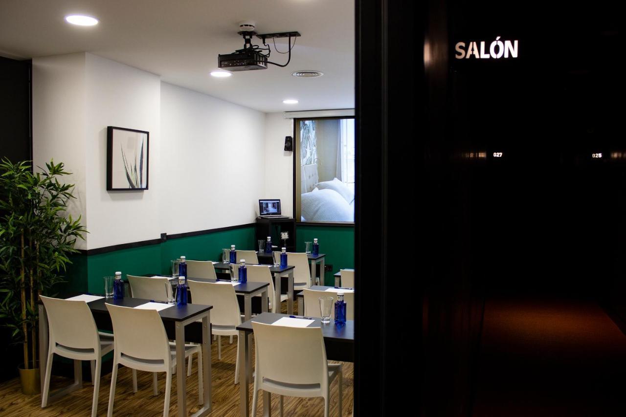 Malaga Premium Hotel Экстерьер фото